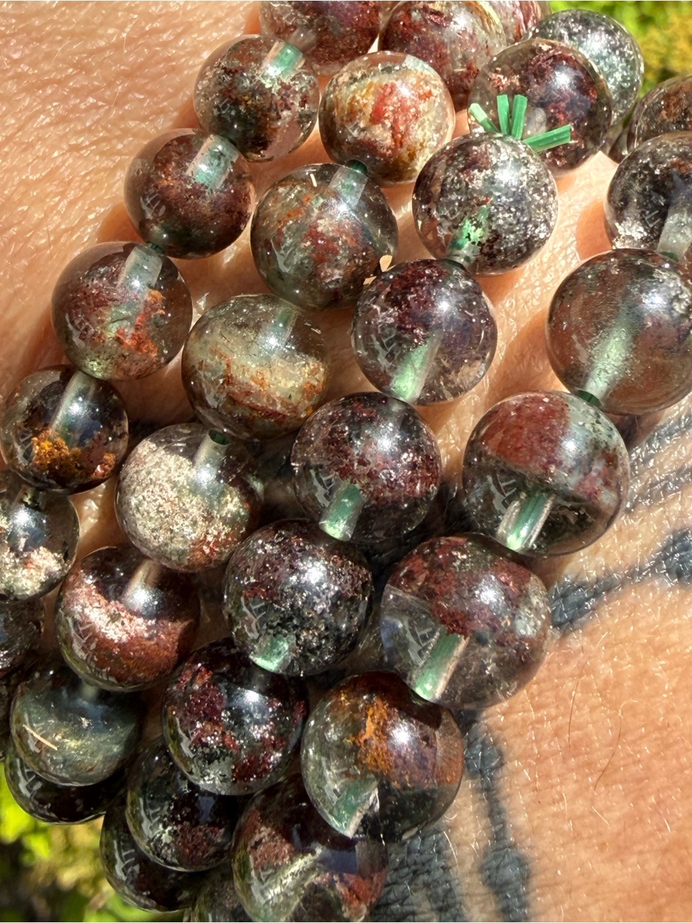 7-8mm Colorful Garden Quartz Bracelet (Lodolite) - Picture 3 of 8